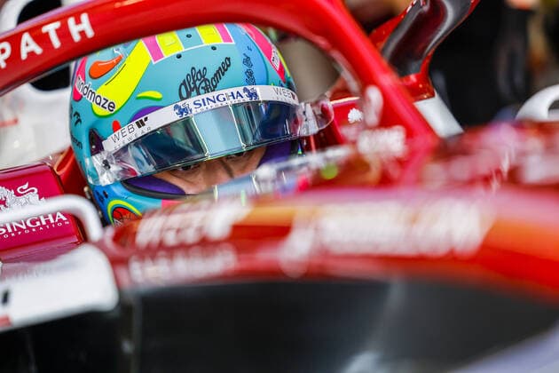ZHOU Guanyu (chi), Alfa Romeo F1 Team ORLEN C42, action during the Formula 1 Crypto.com Miami Grand Prix 2022, 5th round of the 2022 FIA Formula One World Championship, WM, Weltmeisterschaft on the Miami International Autodrome, from May 6 to 8, 2022 in Miami Gardens, Florida, United States of America - F1 - MIAMI GRAND PRIX 2022 DPPI Panoramic  _DEL8614