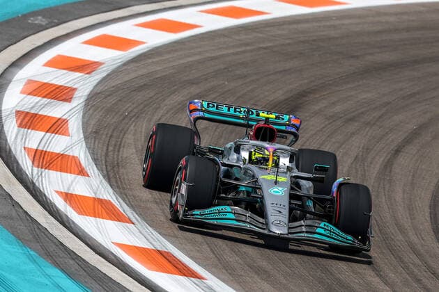 44 HAMILTON Lewis (gbr), Mercedes AMG F1 Team W13, action during the Formula 1 Crypto.com Miami Grand Prix 2022, 5th round of the 2022 FIA Formula One World Championship, WM, Weltmeisterschaft on the Miami International Autodrome, from May 6 to 8, 2022 in Miami Gardens, Florida, United States of America - F1 - MIAMI GRAND PRIX 2022 DPPI Panoramic  20220506_GOOD7014