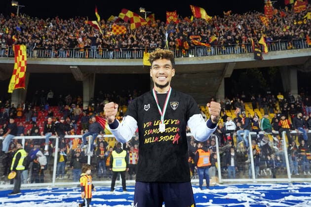 Lecce v Pordenone - Serie B Valentin Gendrey (US Lecce) during the Italian soccer Serie B match US Lecce vs Pordenone Calcio on May 06, 2022 at the Stadio Via del Mare in Lecce, Italy Lecce Italy  Copyright: xEmmanuelexMastrodonatox originalFilename:livemedia-usleccev220506_npOA0.jpg