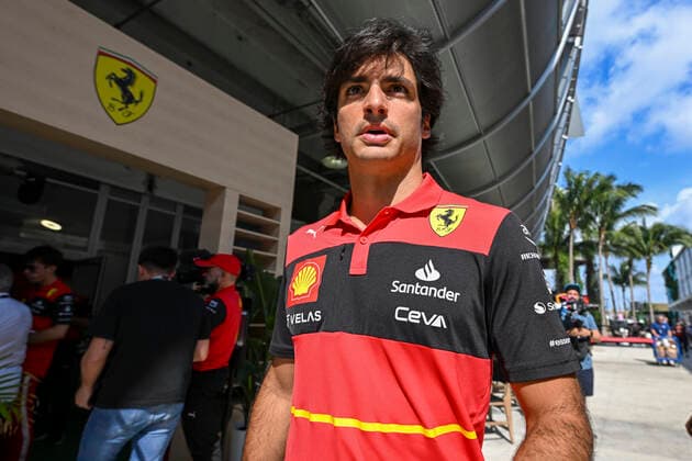 MIAMI GARDENS, FL - MAY 07: Team Ferrari driver Carlos Sainz arrives in the paddock prior to a practice session for the Formula 1 CRYPTO.COM Miami Grand Prix on May 7, 2022 at Miami International Autodrome in Miami Gardens, FL. (Photo by Doug Murray Icon Sportswire)(Photo by Doug Murray Icon Sportswire) AUTO: MAY 07 F1 Crypto.com Miami Grand Prix Icon76220220507011