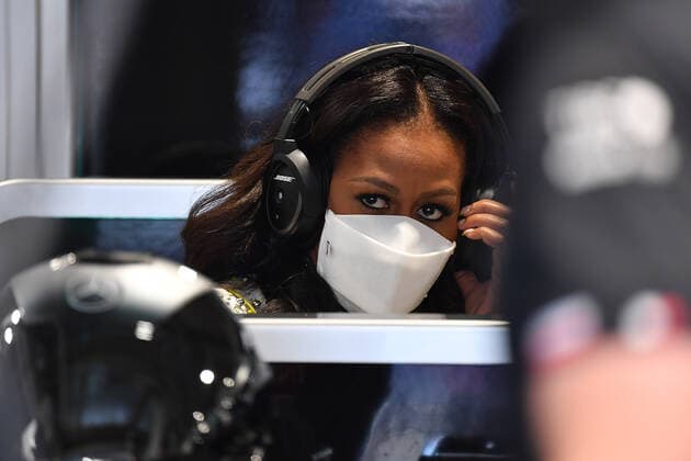 Sport Bilder des Tages FORMULA 1 CRYPTO.COM MIAMI GRAND PRIX 07.05.2022, Miami International Autodrome, Miami, FORMULA 1 CRYPTO.COM MIAMI GRAND PRIX ,im Bild Michelle Obama zu Gast bei Mercedes in der Box.