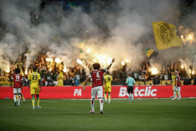 Sport Bilder des Tages Ambiance pendant le match - Bonfim Dante (Nice) FOOTBALL : Finale de la Coupe de France - OGC Nice vs FC Nantes - 07 05 2022 AurelienMorissard Panoramic 