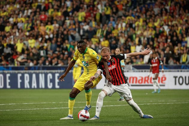 Randal Kolo Muani (Nantes) vs Melvin Bard (Nice) FOOTBALL : Finale de la Coupe de France - OGC Nice vs FC Nantes - 07 05 2022 AurelienMorissard Panoramic 