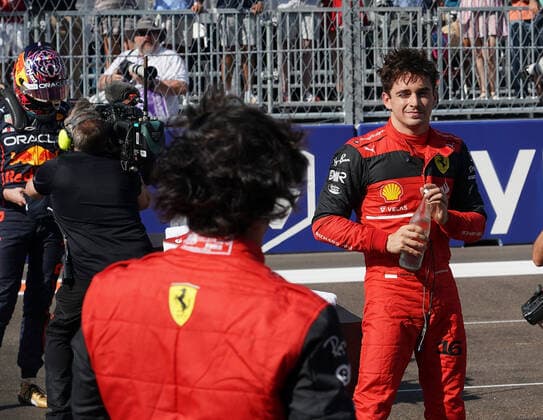 FORMULA 1 CRYPTO.COM MIAMI GRAND PRIX 08.05.2022, Miami International Autodrome, Miami, FORMULA 1 CRYPTO.COM MIAMI GRAND PRIX ,im Bild Poleposition für Charles Leclerc (MCO), Scuderia Ferrari, sein Teamkollege Carlos Sainz Jr. (ESP), Scuderia Ferrari startet als Zweiter.