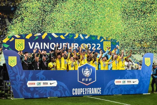 May 7, 2022, Saint-Denis, France, France: Team of Nantes celebrate the victory during the French Cup Final match between OGC Nice and FC Nantes at Stade de France on May 07, 2022 in Saint-Denis near Paris, France. Saint-Denis France - ZUMAm308 20220507_zsp_m308_014 Copyright: xMatthieuxMirvillex