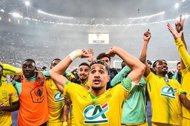May 7, 2022, Saint-Denis, France, France: Ludovic BLAS of Nantes celebrate the victory with teammates during the French Cup Final match between OGC Nice and FC Nantes at Stade de France on May 07, 2022 in Saint-Denis near Paris, France. Saint-Denis France - ZUMAm308 20220507_zsp_m308_018 Copyright: xMatthieuxMirvillex