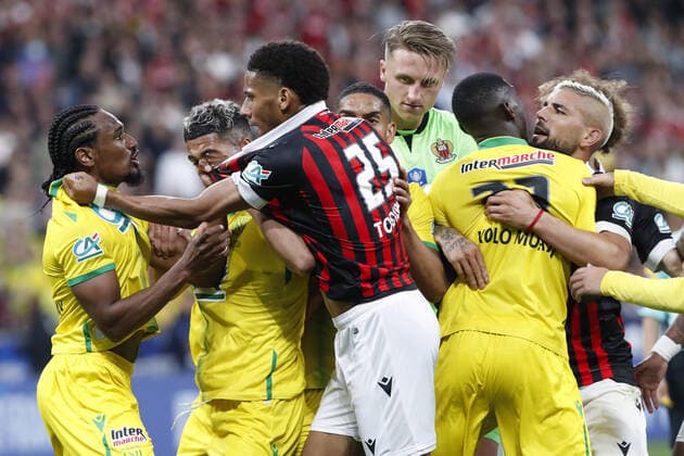 Altercation - Samuel Moutoussamy (Nantes) - Jean-Clair Todibo (Nice) FOOTBALL : Nice Vs Nantes - Coupe de France - Finale - 07 05 2022 MichaelBaucher Panoramic 