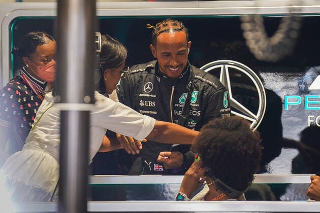 F1 - FORMULA 1 CRYPTO.COM MIAMI GRAND PRIX 2022, 07 05 2022 Miami International Autodrome, Miami, United States on 7 May 2022 Lewis Hamilton 44 (GBR), Mercedes AMG Petronas W13 and Michelle Obama in garage during the FORMULA 1 CRYPTO.COM MIAMI GRAND PRIX 2022, Eleanor Hoad Editorial Use Only Copyright: xEleanorxHoadx ESM-0463-0105