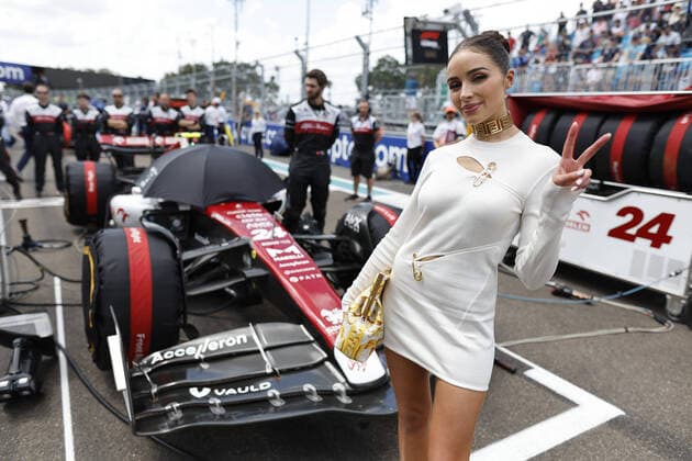 Olivia Culpo, starting grid, grille de depart, during the Formula 1 Crypto.com Miami Grand Prix 2022, 5th round of the 2022 FIA Formula One World Championship, WM, Weltmeisterschaft on the Miami International Autodrome, from May 6 to 8, 2022 in Miami Gardens, Florida, United States of America - F1 - MIAMI GRAND PRIX 2022 - RACE DPPI Panoramic _DEL0820