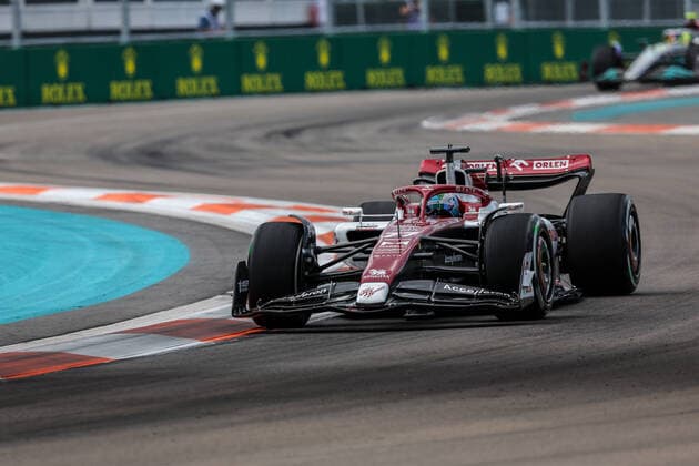 77 BOTTAS Valtteri (fin), Alfa Romeo F1 Team ORLEN C42, action during the Formula 1 Crypto.com Miami Grand Prix 2022, 5th round of the 2022 FIA Formula One World Championship, WM, Weltmeisterschaft on the Miami International Autodrome, from May 6 to 8, 2022 in Miami Gardens, Florida, United States of America - F1 - MIAMI GRAND PRIX 2022 - RACE DPPI Panoramic  GOOD0859
