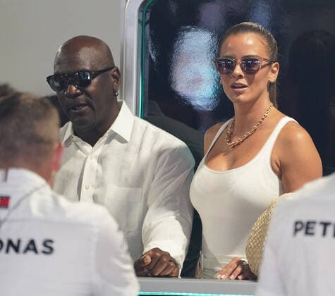 FORMULA 1 CRYPTO.COM MIAMI GRAND PRIX 08.05.2022, Miami International Autodrome, Miami, FORMULA 1 CRYPTO.COM MIAMI GRAND PRIX ,im Bild Basket Superstar Michael Jordan mit Ehefrau Yvette Prieto
