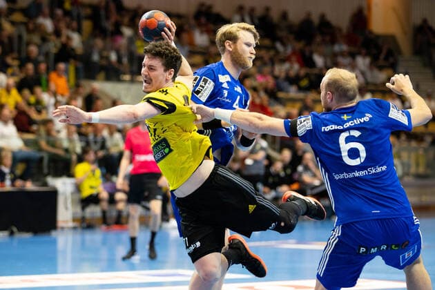 220509 Sävehofs Elias Ellefsen Ã Skipagotu under semifinal tre i Handbollsligan mellan Sävehof och Ystad IF den 9 maj 2022 i Partille. Copyright: MICHAELxERICHSEN BB220509MI035