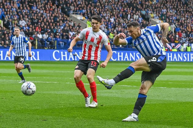 Sky Bet League 1 1 Playoff semi-final second leg Sheffield Wednesday v Sunderland Lee Gregory 9 of Sheffield Wednesday shoots on goal Copyright: xCraigxThomas NewsxImagesx