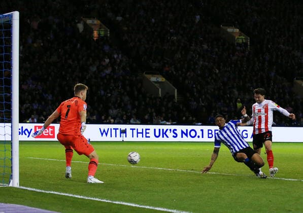 Mandatory Credit: Photo by Matt West Shutterstock (12931767ab) Patrick Roberts of Sunderland scores a goal to make it 1-1 Sheffield Wednesday v Sunderland, EFL Sky Bet League One, Play-off Semi Final, Second Leg, Football, Hillsborough, Sheffield, UK - 09 May 2022 EDITORIAL USE ONLY No use with unauthorised audio, video, data, fixture lists, club league logos or live services. Online in-match use limited to 120 images, no video emulation. No use in betting, games or single club league player publications. Sheffield Wednesday v Sunderland, EFL Sky Bet League One, Play-off Semi Final, Second Leg, Football, Hillsborough, Sheffield, UK - 09 May 2022 EDITORIAL USE ONLY No use with unauthorised audio, video, data, fixture lists, club league logos or live services. Online in-match use limited to 120 images, no video emulation. No use in betting, games or single club league player publications. Copyright: xMattxWest Shutterstockx 12931767ab