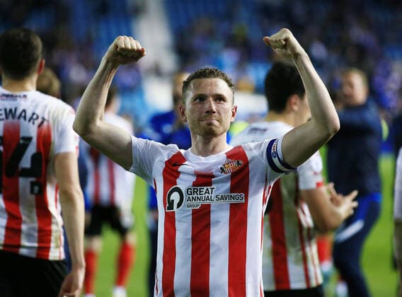 Mandatory Credit: Photo by Matt West Shutterstock (12931767al) Corry Evans of Sunderland celebrates at the end of the game Sheffield Wednesday v Sunderland, EFL Sky Bet League One, Play-off Semi Final, Second Leg, Football, Hillsborough, Sheffield, UK - 09 May 2022 EDITORIAL USE ONLY No use with unauthorised audio, video, data, fixture lists, club league logos or live services. Online in-match use limited to 120 images, no video emulation. No use in betting, games or single club league player publications. Sheffield Wednesday v Sunderland, EFL Sky Bet League One, Play-off Semi Final, Second Leg, Football, Hillsborough, Sheffield, UK - 09 May 2022 EDITORIAL USE ONLY No use with unauthorised audio, video, data, fixture lists, club league logos or live services. Online in-match use limited to 120 images, no video emulation. No use in betting, games or single club league player publications. Copyright: xMattxWest Shutterstockx 12931767al