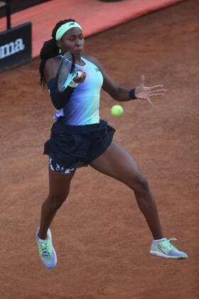 ROME, ITALY - MAY 09: Gauff Coco of USA plays a forehand against Angelique Kerber Deutschland during their single women round match in the Internazionali BNL D Italia at Foro Italico on May 09, 2022 in Rome, Italy.  Copyright: xMarcoxIacobuccix xipa-agency.netx xMarcoxIacobuccix 0