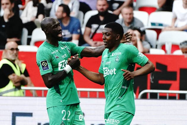 Joie - AS Saint Etienne - Alpha Sissoko (AS Saint Etienne) - Zaydou Youssouf (AS Saint Etienne) FOOTBALL : OGC Nice vs AS Saint Etienne - Ligue 1 Uber Eats - Nice - 11 05 2022 NorbertScanella Panoramic 