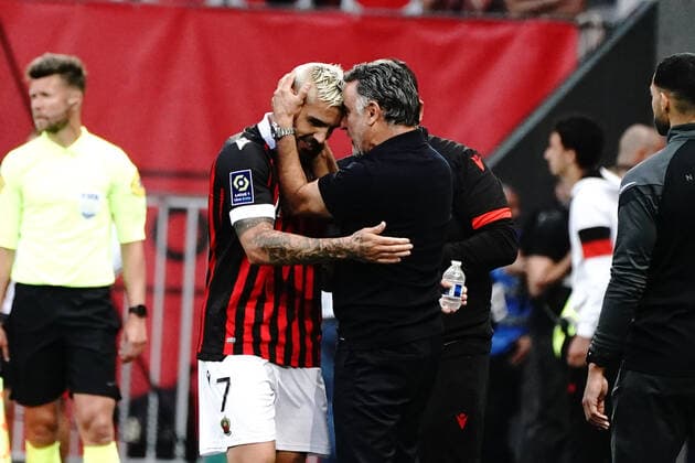 Joie - Andy Delort (OGC Nice) - Christophe Galtier (entraineur de l OGC Nice)Nice) FOOTBALL : OGC Nice vs AS Saint Etienne - Ligue 1 Uber Eats - Nice - 11 05 2022 NorbertScanella Panoramic 