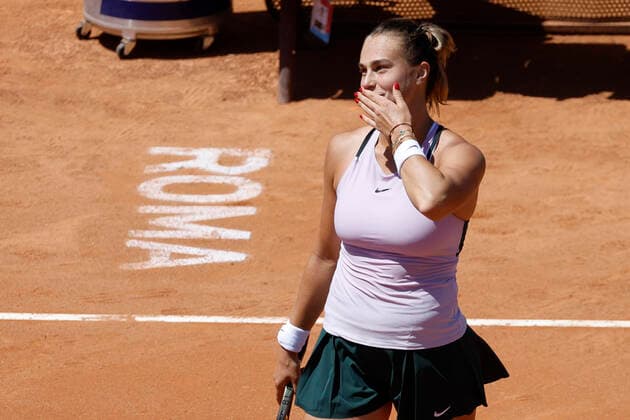 Sport Bilder des Tages May 12, 2022, ROME, ITALY: Aryna Sabalenka of Russia in action against Jessica Pegula of US, during their women™s singles third round match at the Italian Open tennis tournament in Rome, Italy, 12 May 2022..ANSA FABIO FRUSTACI ROME ITALY - ZUMAa110 20220512_zaf_a110_019 Copyright: xFabioxFrustacix