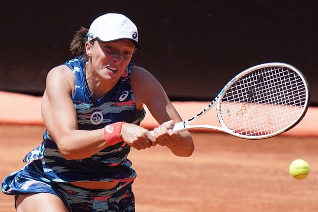 Iga Swiatek in action during the Internazionali BNL D Italia match between Iga Swiatek and Victoria Azarenka on 12 May 2022 at Foro Italico, Rome. Copyright: xGiuseppexMaffiax 31980064