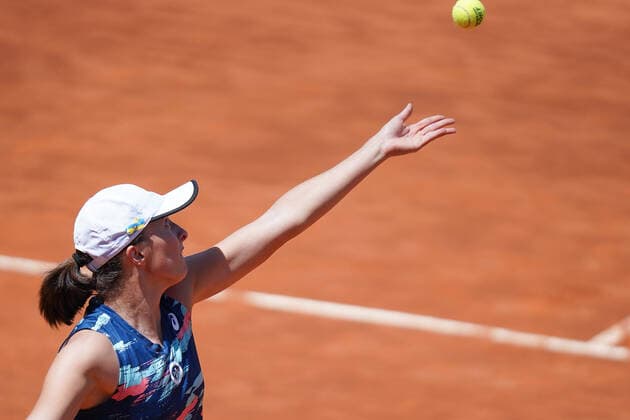 Iga Swiatek in action during the Internazionali BNL D Italia match between Iga Swiatek and Victoria Azarenka on 12 May 2022 at Foro Italico, Rome. Photo by Giuseppe Maffia. Rome Foro Italico Rome Italy Copyright: xGiuseppexMaffiax SP24-325-058