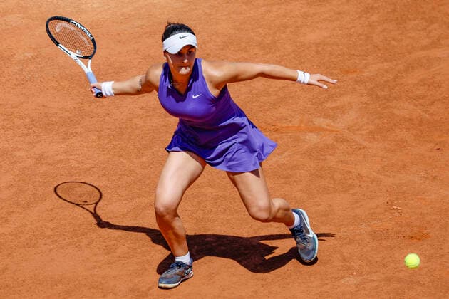 May 13, 2022, ROME, ITALY: Bianca Andreescu of Canada in action during his women s singles quarter final round match against Iga Swiatek of Poland at the Italian Open tennis tournament in Rome, Italy, 13 May 2022. ROME ITALY - ZUMAa110 20220513_zaf_a110_034 Copyright: xFabioxFrustacix