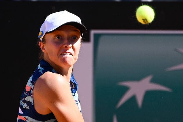 Internazionali BNL D Italia 2022 Iga Swiatek (POL) during the quarter finals against Bianca Andreescu (CAN) of the WTA, Tennis Damen Master 1000 Internazionali BNL D Italia tournament at Foro Italico on May 13, 2022 Rome Italy  Copyright: xFabrizioxCorradettix originalFilename:livemedia-internaz220513_npWEV.jpg