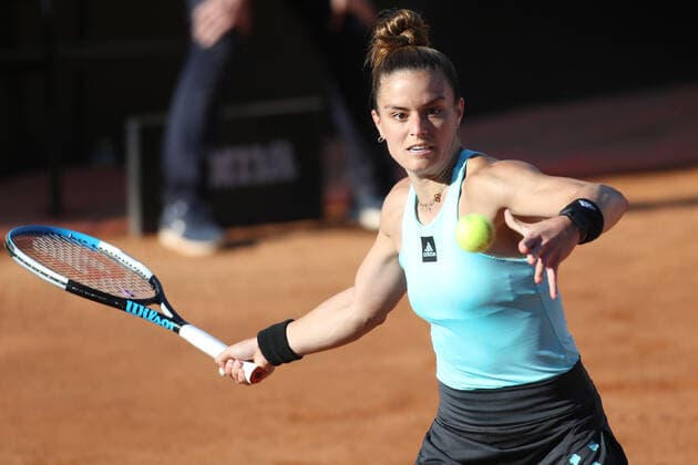 ROME, ITALY - 13.05.2022: ONS JABEUR (TUN) play game against M. SAKKARI (GRE) during their single women round match in the Internazionali BNL D Italia at Foro Italico in Rome, Italy on May 13, 2022.  Copyright: xMarcoxIacobuccix xipa-agency.netx xMarcoxIacobuccix 0