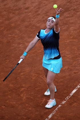 ROME, ITALY - 14.05.2022: ONS JABEUR (TUN) play game against D.KASATKINA during their single women semifinal match in the Internazionali BNL D Italia at Foro Italico in Rome, Italy on May 13, 2022.  Copyright: xMarcoxIacobuccix xipa-agency.netx xMarcoxIacobuccix 0