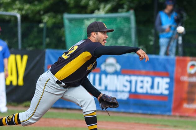 Baseballl I Herren I Saison 2021 22 I 1.Bundesliga Nord I 11 Spieltag I Hamburg Stealers - Bonn Capitals I 14.05.2022 Maurice Wilhelm (22, Bonn Capitals) Hamburg Baseballanlage Langenhorst Hamburg Deutschland