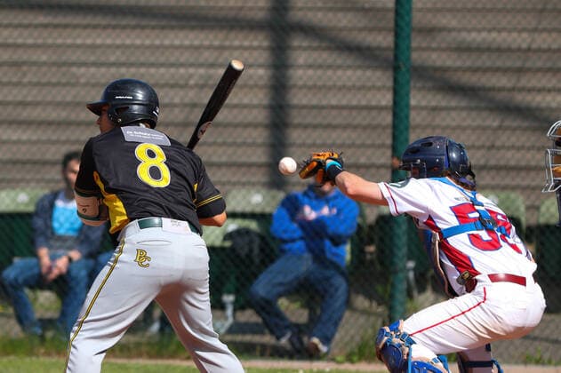 Baseballl I Herren I Saison 2021 22 I 1.Bundesliga Nord I 11 Spieltag I Hamburg Stealers - Bonn Capitals I 14.05.2022 Daniel E. Sanchez Reyes (8, Bonn Capitals) Sebastian Koch (55, Hamburg Stealers) Hamburg Baseballanlage Langenhorst Hamburg Deutschland