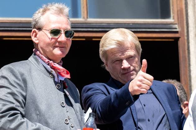 1. Vizepraesidenten Prof. Dr. Dieter Mayer (FC Bayern Muenchen), Vorstandsvorsitzender Oliver Kahn (FC Bayern Muenchen AG), Meisterfeier, Rathausbalkon, FC Bayern Muenchen, Fussball, 1. Bundesliga, 15.05.2022 DFB regulations prohibit any use of photographs as image sequences and or quasi-video Muenchen Bayern Deutschland