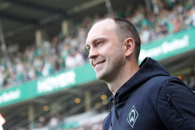 15.05.2022, wohninvest WESERSTADION, Bremen, Ligaspiel, 2. Bundesliga, SV Werder Bremen vs SSV Jahn Regensburg, im Bild Ole Werner (Trainer, Bremen) DFL regulations prohibit any use of photographs as image sequences and or quasi-video. SV Werder Bremen vs SSV Jahn Regensburg