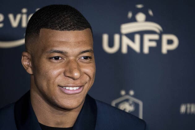 Fußball, Trophees UNFP Verleihung in Paris Kylian Mbappe FOOTBALL : 30e Ceremonie des Trophees UNFP - Paris - 15 05 2022 JBAutissier Panoramic 