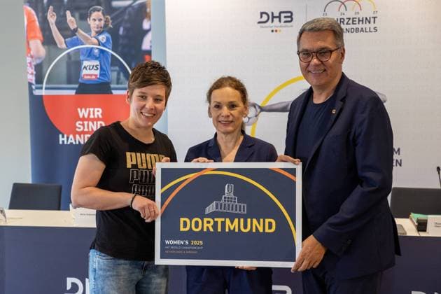 Sport Themen der Woche KW20 Sport Bilder des Tages Handball I Frauen I DHB I Pressekonferenz WM 2025 I 16.05.2022 Alina Grijseels, Sabine Loos, Thomas Westphal Dortmund Westfalenhallen NRW Deutschland *** Handball I Women I DHB I Press Conference WM 2025 I 16 05 2022 Alina Grijseels, Sabine Loos, Thomas Westphal Dortmund Westfalenhallen NRW Germany Copyright: xLobeca PatrickxNuhnx