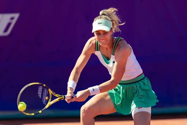 Strasbourg, France, May 18th 2022: Bernarda Pera of USA in action during her Round of 16 Singles match of the 2022 Internationaux de Strasbourg against Karolina Pliskova of Czech Republic at the Tennis Club de Strasbourg in Strasbourg, France Dan O Connor SPP 2022 Internationaux de Strasbourg - Round of 16 Singles - Karolina Pliskova v Bernarda Pera - Tennis Club de Strasbourg 