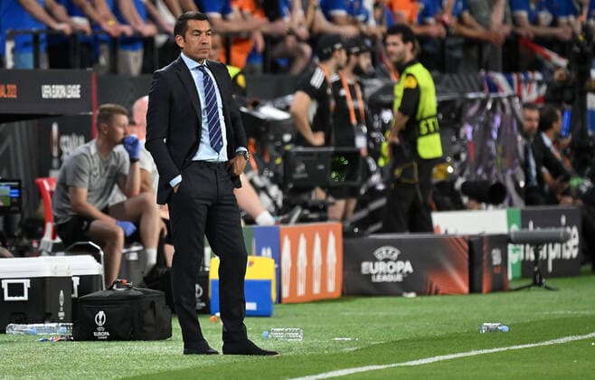 18.05.2022, xjhx, Fussball UEFA Europa League Finale 2022, Eintracht Frankfurt - Glasgow Rangers emspor, v.l. Trainer Giovanni van Bronckhorst (Glasgow Rangers) (DFL DFB REGULATIONS PROHIBIT ANY USE OF PHOTOGRAPHS as IMAGE SEQUENCES and or QUASI-VIDEO) Sevilla