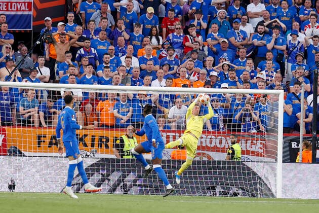 May 18, 2022, Seville, Spain: ALLAN MCGREGOR of Rangers makes a save during the UEFA Europa League Final soccer match between Eintracht Frankfurt and Rangers FC at the Ramon Sanchez Pizjuan Stadium Seville Spain - ZUMAa142 20220518_zap_a142_016 Copyright: xDanielxGonzalezxAcunax