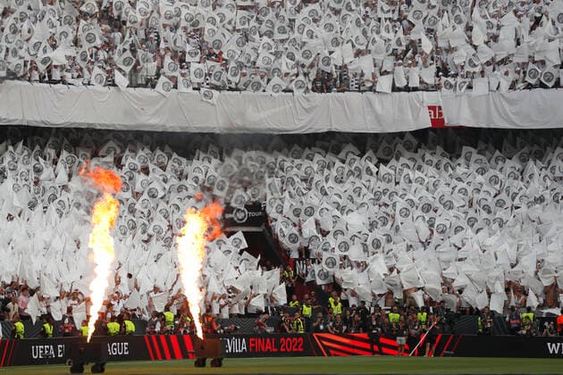 Eintracht Frankfurt v Rangers UEFA Europa League The Eintracht Frankfurt fans before the UEFA Europa League Final between Eintracht Frankfurt and Rangers at Ramon Sanchez Pizjuan Stadium, Seville Content Not Available For UK Newspapers Copyright: xPaulxChestertonx FIL-16924-0036 UK Newspapers OUT