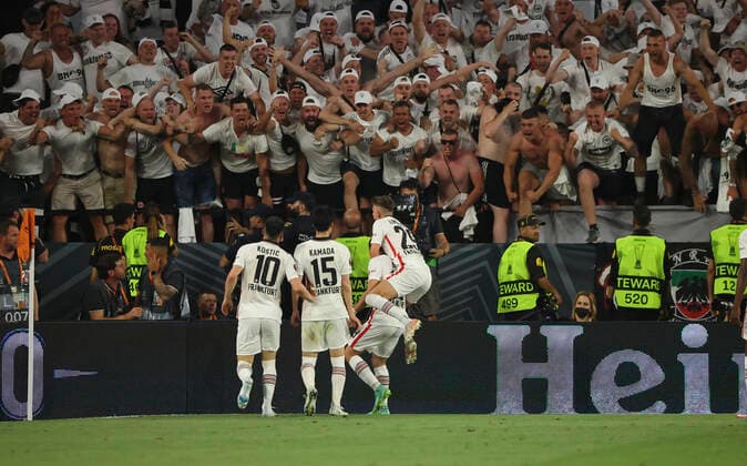 18.05.2022, Fussball UEFA Europa League Finale in Sevilla, Eintracht Frankfurt - Glasgow Rangers FC, emonline, emspor, v.l., Torjubel zum 1:1 durch Rafael Borre (Eintracht Frankfurt), Goal celebration, celebrate the goal DFL DFB REGULATIONS PROHIBIT ANY USE OF PHOTOGRAPHS AS IMAGE SEQUENCES AND OR QUASI-VIDEO. xdcx Copyright: HMBxMedia