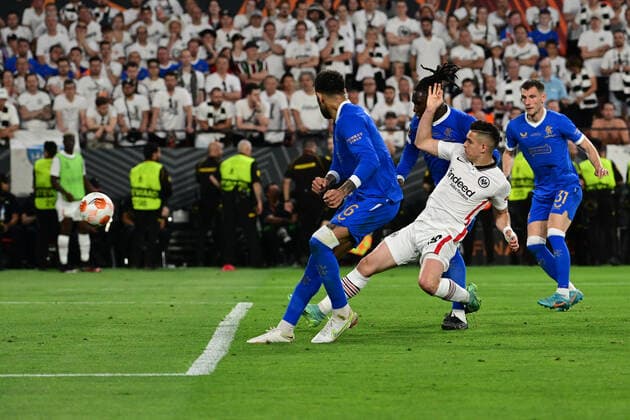Tor zum 1:1 durch Rafael Borre 19 (Eintracht Frankfurt), Eintracht Frankfurt vs. Glasgow Rangers, Europa League, Finale, 18.05.2022