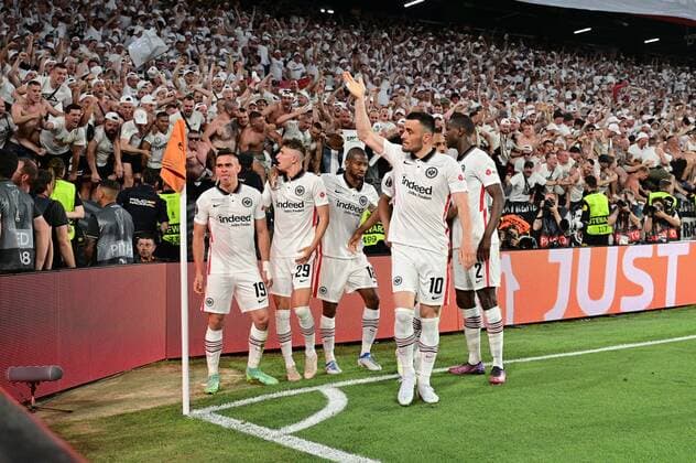Torjubel zum 1:1 durch Rafael Borre 19 (Eintracht Frankfurt), Eintracht Frankfurt vs. Glasgow Rangers, Europa League, Finale, 18.05.2022