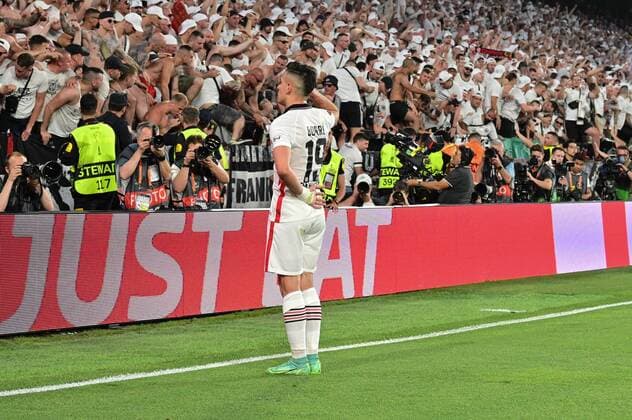 Torjubel zum 1:1 durch Rafael Borre 19 (Eintracht Frankfurt), Eintracht Frankfurt vs. Glasgow Rangers, Europa League, Finale, 18.05.2022