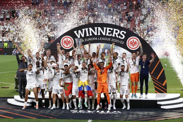 Eintracht Frankfurt player celebrate lifting the trophy after winning the 2022 Sevilla EUROPA LEAGUE final during UEFA Europa League 2022 Final - Eintracht vs Rangers, football Europa League match in Seville, Spain, May 18 2022  Copyright: xFrancescoxScaccianocex xipa-agenx xx 0