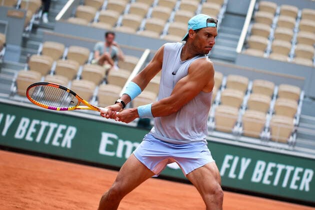 Rafael Nadal Preparing For Roland Garros Rafael Nadal practicing on Philippe Chatrier court in the preparations of the Roland Garros grand slam finals, in Paris, France, on May 18, 2022 PARIS France  Copyright: xIbrahimxEzzatx originalFilename:ezzat-notitle220518_npV6c.jpg