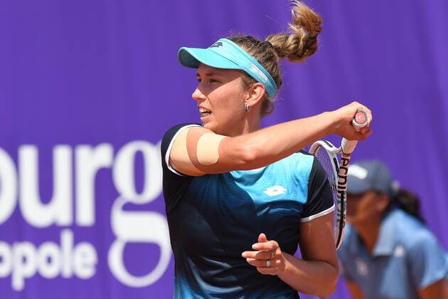 Tennis - Internationaux de Strasbourg 2022 - Elise Mertens - Belgique TENNIS : Internationaux de Strasbourg 2022 -France - 19 05 2022 ChrysleneCaillaud Panoramic 