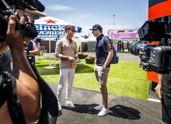 2022-05-19 14:05:43 BARCELONA - Pierre Gasly (AlphaTauri) and Max Verstappen (Oracle Red Bull Racing) at the Circuit de Barcelona-Catalunya on the Thursday before the Spanish Grand Prix. REMKO DE WAAL netherlands out - belgium out Barcelona xVIxxIVx