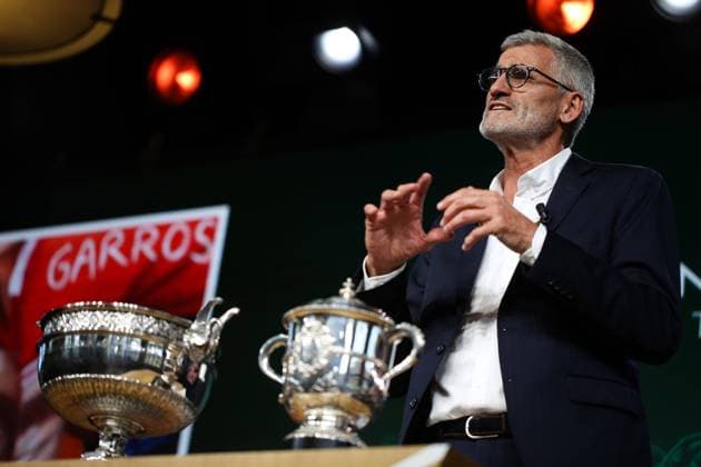 Roland Garros Draw Gilles Moretton the president of the French Tennis Federation during the Roland Garros draw for the 2022 finals with the presence of AmÃ lie MAURESMO the director of the tournament and Quentin Fillon Maillet the Olympic champion. The draw also hosted the winners of the last version of the tournament Novak Djokovic and Barbora Krejcikova. Paris France  Copyright: xIbrahimxEzzatx originalFilename:ezzat-notitle220519_np7TQ.jpg