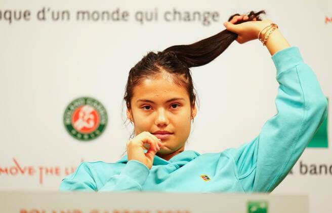 Mandatory Credit: Photo by Javier Garcia Shutterstock (12942467am) Emma Raducanu during a press conference, PK, Pressekonferenz at Roland Garros French Open Tennis, Friday Previews, Roland Garros, Paris, France - 20 May 2022 French Open Tennis, Friday Previews, Roland Garros, Paris, France - 20 May 2022 Copyright: xJavierxGarcia Shutterstockx 12942467am