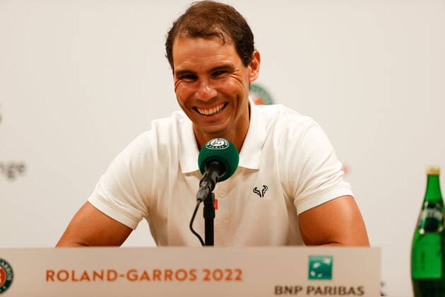 20.05.2022, Tennis, French Open 2022 Roland-Garros, FRA, Paris, Roland Garros, Pressekonferenz Bild: v. li. Rafael Nadal (ESP), lacht Copyright: HMBxMedia AntonioxBorga